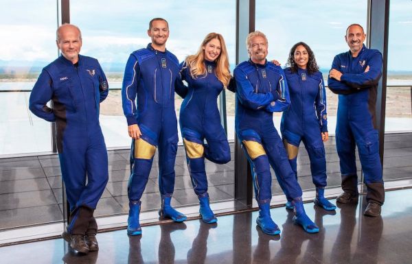 RICHARD BRANSON TO FLY IN SPACE JULY 11, NINE DAYS BEFORE RIVAL BEZOS 