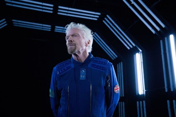 VIRGIN-FOUNDER RICHARD BRANSON HEADS FOR SPACE SUNDAY