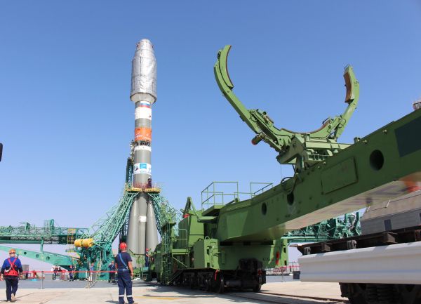 STARSEM, ROSCOSMOS, & ARIANESPACE SCRUBS 9TH ONEWEB MISSION