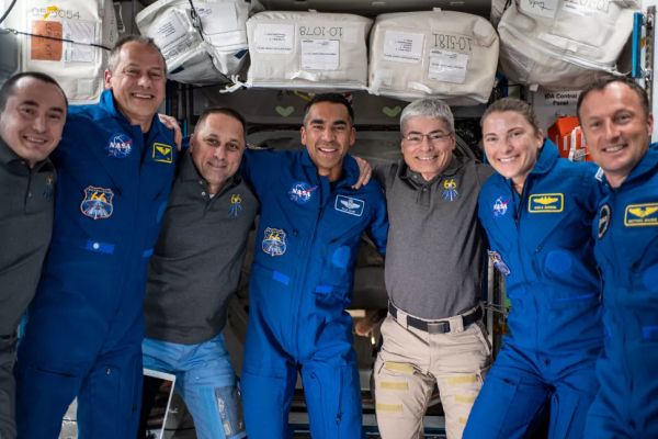 HEAR HOW NASA ALERTED ASTRONAUTS TO INCOMING SPACE DEBRIS AFTER RUSSIAN ANTI-SATELLITE TEST