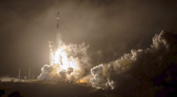 FALCON 9 LAUNCHES DART