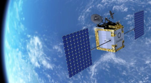 ONEWEB MULLS DEBRIS-REMOVAL SERVICE FOR FAILED SATELLITE