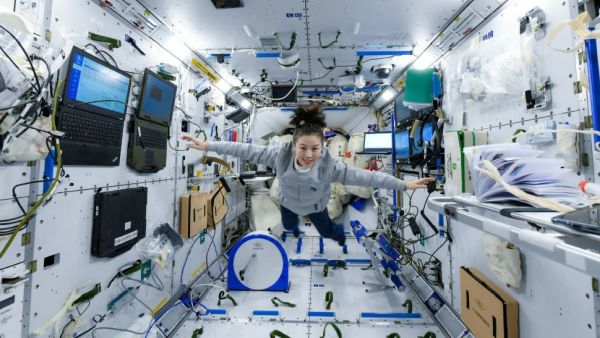 CHINESE ASTRONAUTS TO DELIVER LIVE SCIENCE LESSON FROM SPACE STATION THURSDAY. WATCH IT LIVE.