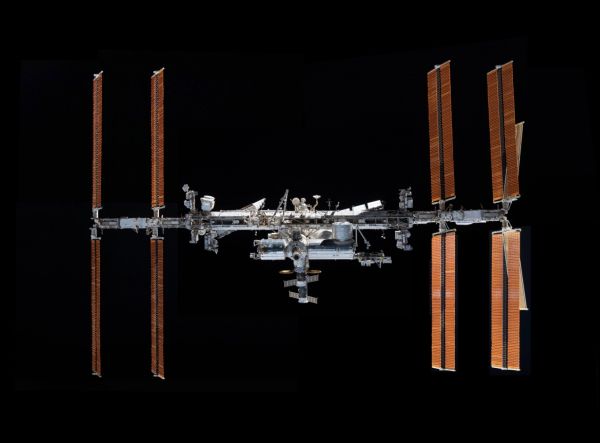 THE INTERNATIONAL SPACE STATION WRAPS UP A BUSY 2021