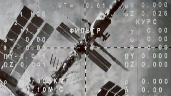 RUSSIA WARNS SANCTIONS COULD CAUSE INTERNATIONAL SPACE STATION TO CRASH