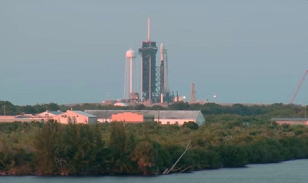 SPACEX ROLLS OUT ROCKET FOR ANOTHER STARLINK DEPLOYMENT MISSION