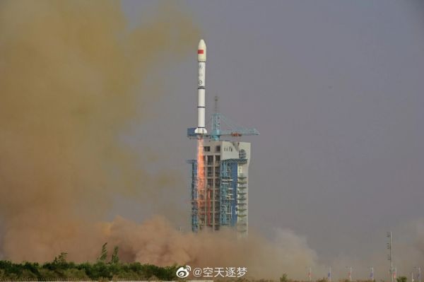 CHINA LAUNCHES THREE LEO COMMUNICATION SATELLITES AHEAD OF LAUNCH SURGE