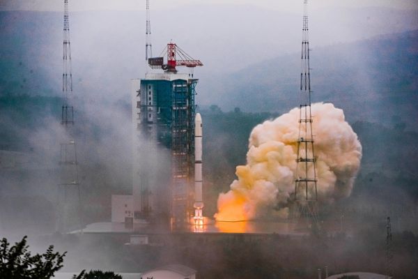 CHINA SIWEI SURVEY LAUNCHES FIRST SAR SATELLITES