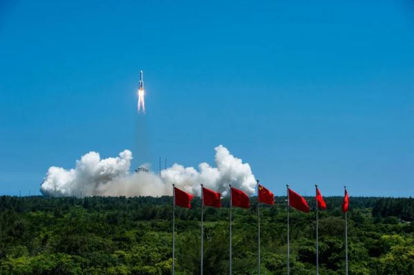 CHINA WILL ULTIMATELY OVERTAKE THE U.S. IN OUTER SPACE, A NEW STUDY WARNS
