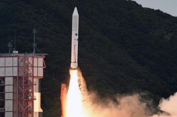 JAPAN ORDERS SATELLITE-CARRYING ROCKET TO SELF-DESTRUCT AFTER FAILED LAUNCH