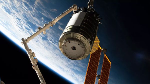‘PUTIN NEEDS THE ISS’: US ASTRONAUT SCOTT KELLY ON FUTURE OF SPACE COOPERATION - AND CHASING UFOS