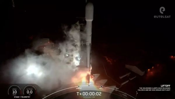 SPACEX LAUNCHES EUTELSAT 10B COMMUNICATIONS SATELLITE