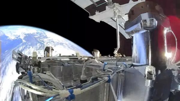 SPACEX UNVEILS ‘STARSHIELD,’ A MILITARY VARIATION OF STARLINK SATELLITES
