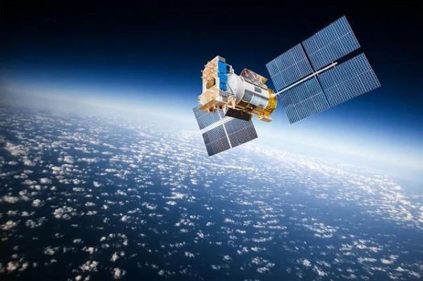 CHINA LAUNCHES NEW TEST SATELLITE