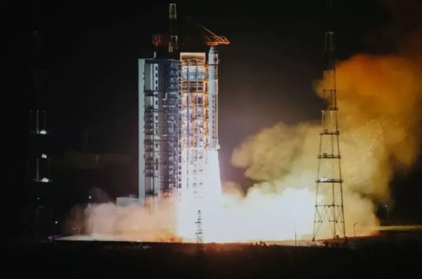 CHINA LAUNCHES HYPERSPECTRAL EARTH-IMAGING SATELLITE TO ORBIT
