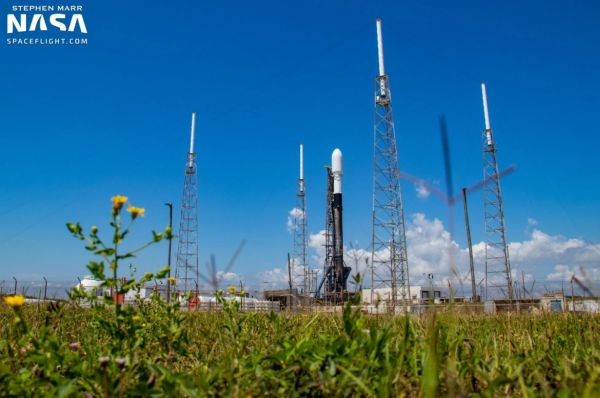 SPACEX BEGINS LAUNCHING STARLINK SECOND GENERATION CONSTELLATION