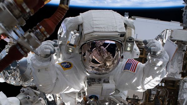 CREW GETS READY FOR THURSDAY SPACEWALK, KEEPS UP SPACE RESEARCH