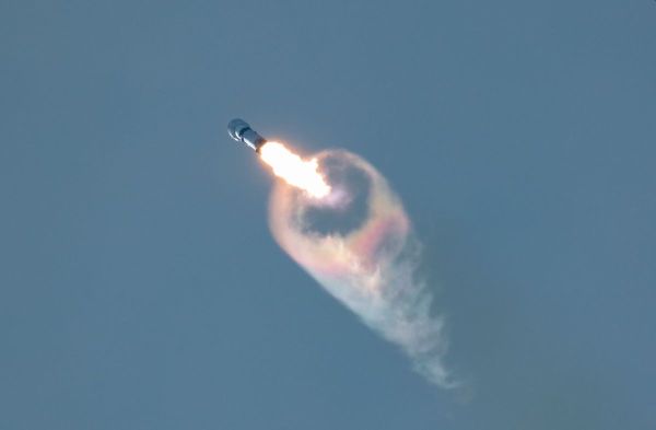 FALCON 9 LAUNCH FROM CALIFORNIA ADDS 51 MORE SATELLITES TO STARLINK NETWORK