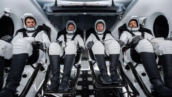MEET THE SPACEX CREW-6 ASTRONAUTS LAUNCHING TO THE INTERNATIONAL SPACE STATION ON FEB. 26
