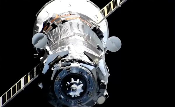 RUSSIA RESCHEDULES SOYUZ LAUNCH AFTER PROGRESS UNDOCKS
