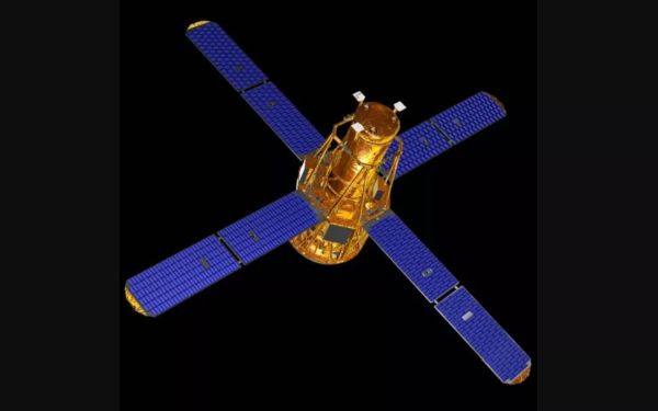 DEAD NASA SATELLITE WILL CRASH TO EARTH THIS WEEK