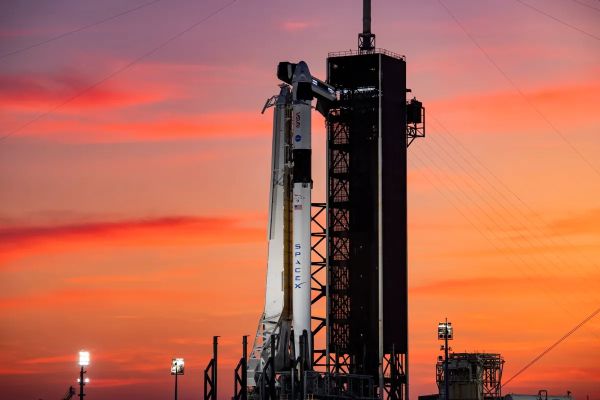 FALCON HEAVY DELAY AFFECTS SPACE STATION MANIFEST