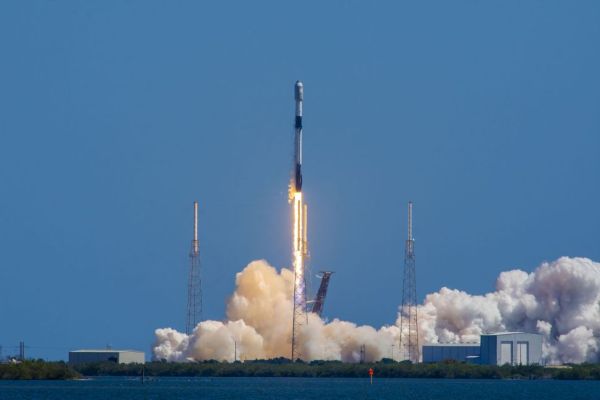 WATCH SPACEX LAUNCH 46 STARLINK SATELLITES ON APRIL 27 AFTER DELAY