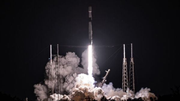 SPACEX ROCKETS PAST 4,000 STARLINK SATELLITES IN ORBIT WITH ANOTHER FALCON 9 LAUNCH
