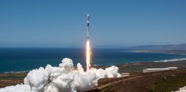WATCH SPACEX LAUNCH 56 STARLINK SATELLITES EARLY SUNDAY