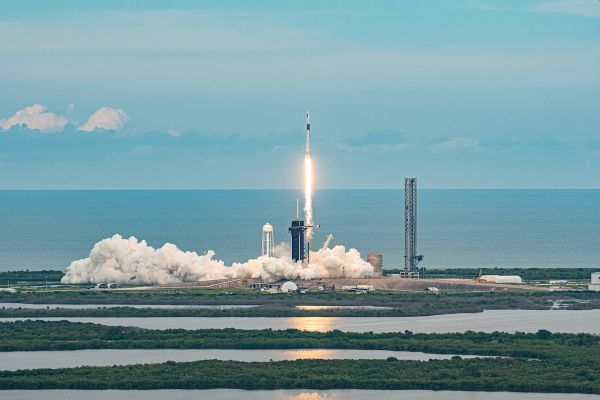 TWO AMERICANS, TWO SAUDIS LAUNCH ON COMMERCIAL ASTRONAUT MISSION