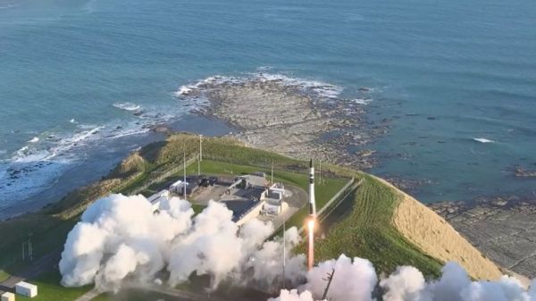 ROCKET LAB LAUNCHES 2 TINY NASA HURRICANE-WATCHING PROBES TO ORBIT