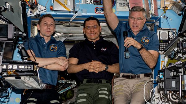 ASTRONAUTS MAKE FINAL PREPARATIONS FOR FRIDAY’S SPACEWALK