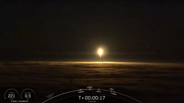 SPACEX LAUNCHES 15 STARLINK SATELLITES TO ORBIT, LANDS ROCKET AT SEA