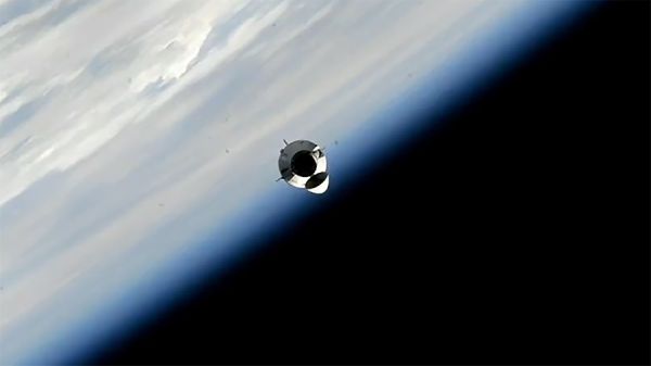 STATION HOSTS 11 CREWMATES FROM FIVE COUNTRIES