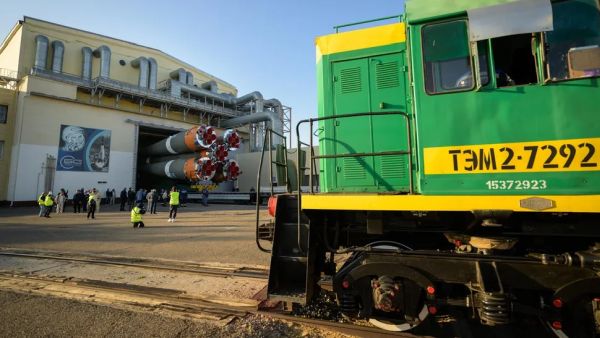 RUSSIA ROLLS SOYUZ ROCKET TO THE PAD AHEAD OF SEPT. 15 ASTRONAUT LAUNCH TO ISS
