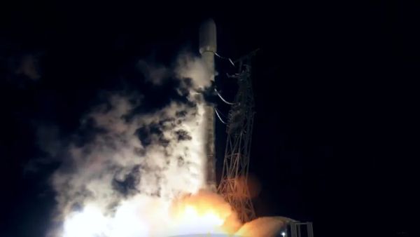 SPACEX LAUNCHES 21 STARLINK SATELLITES FROM CALIFORNIA ON SEPT. 25