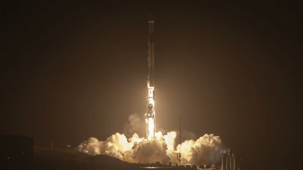 SPACEX LAUNCHES 22 STARLINK SATELLITES FROM CALIFORNIA