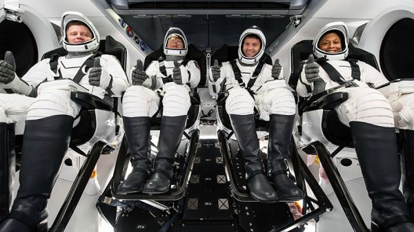 EXPEDITION 70 RELAXES AS SPACEX CREW-8 PREPS FOR LAUNCH