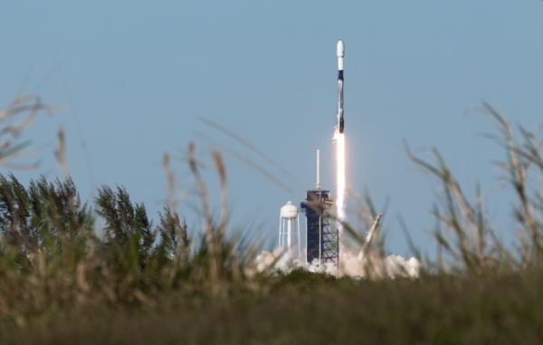 EUTELSAT MISSION MARKS FIRST OF POSSIBLE TRIPLE FALCON 9 LAUNCH DAY FOR SPACEX