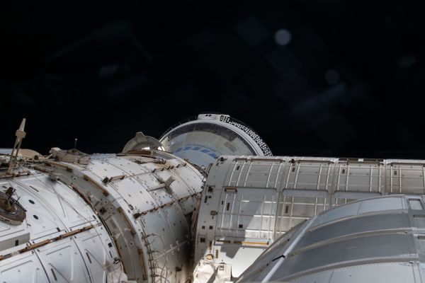 STARLINER LANDING NOW ON INDEFINITE HOLD FOR MORE TESTS, BUT NASA INSISTS CREW NOT ‘STRANDED’ IN SPACE