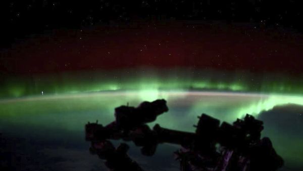 ISS ASTRONAUT CAPTURES AURORAS AND A METEOR IN STUNNING TIMELAPSE FROM SPACE