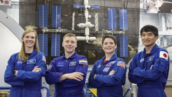 NASA REVEALS ASTRONAUTS FLYING ON SPACEX'S CREW-10 MISSION TO THE ISS