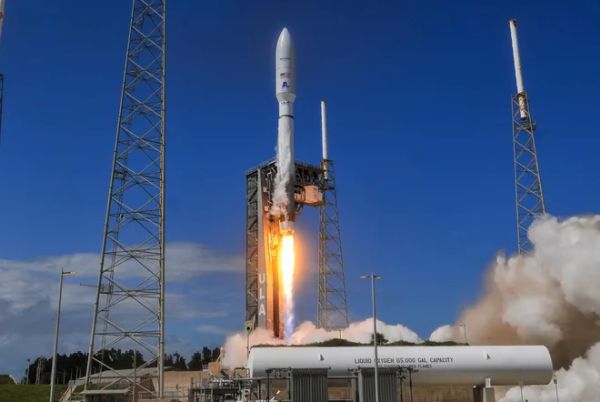 AMAZON AIMS TO LAUNCH FIRST PROJECT KUIPER SATELLITES BY YEAR'S END ABOARD ULA ATLAS V