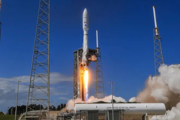 AMAZON AIMS TO LAUNCH FIRST PROJECT KUIPER SATELLITES BY YEAR'S END ABOARD ULA ATLAS V