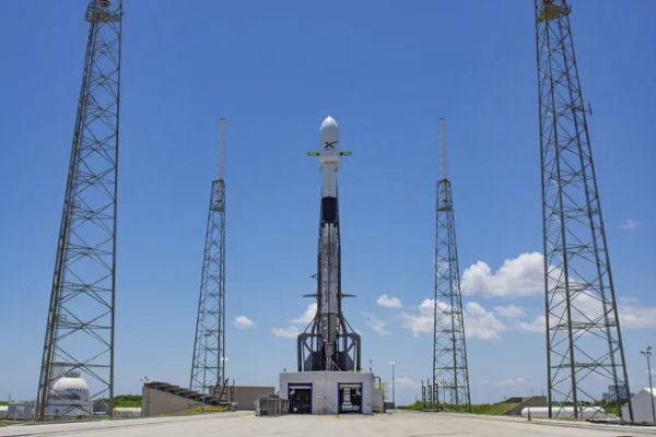 SPACEX ROCKET TO LAUNCH NEW STARLINK SATELLITE FLEET ON SEPT. 5 AFTER DELAY