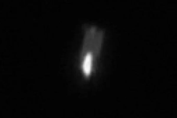 AMATEUR ASTRONOMER CATCHES FLEETING GLIMPSE OF SECRET SPY SATELLITE