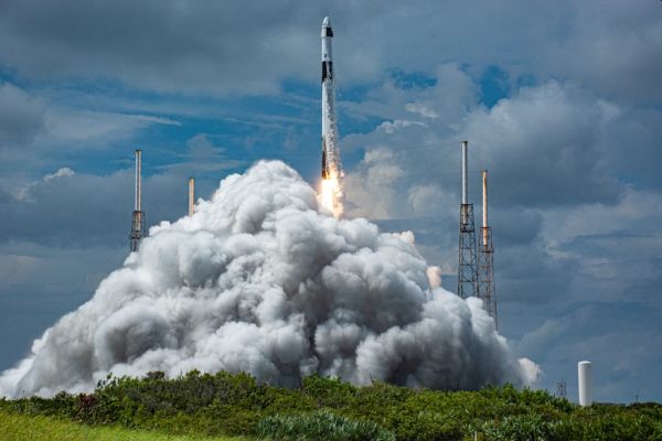 SPACEX LAUNCHES TWO TO SPACE STATION, GIVING STARLINER ASTRONAUTS A RIDE HOME IN FEBRUARY