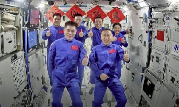 CHINA TAIKONAUT TRIO ARRIVES AT THE TIANGONG SPACE STATION