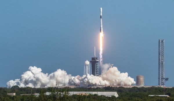 SPACEX LANDS FALCON 9 BOOSTER FOR A RECORD 23RD TIME AMID KOREASAT-6A MISSION