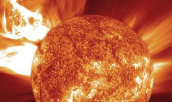 UNPREDICTABLE SOLAR ACTIVITY SENDS SATELLITES PLUMMETING TO EARTH